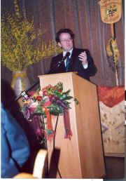 b10001.jpg (97699 Byte)
